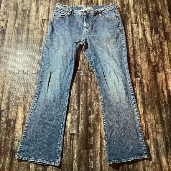 Old Navy Women's Mid Rise Dreamer Bootcut Jeans - Picture 1 of 4